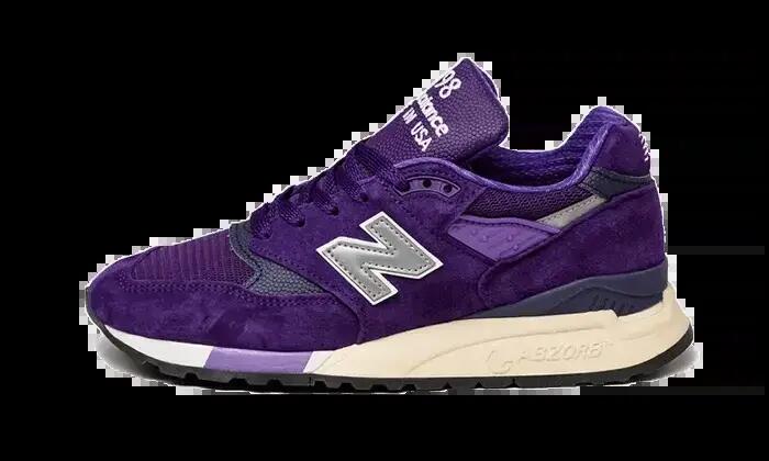 NEW BALANCE picture