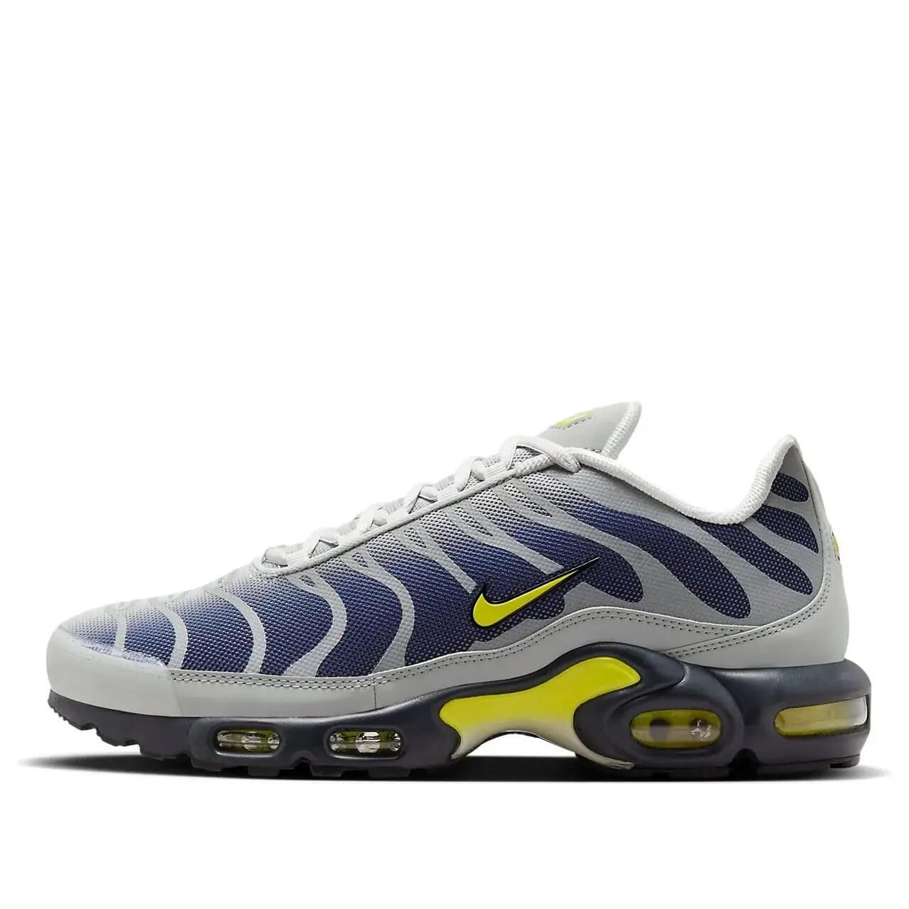 NIKE picture