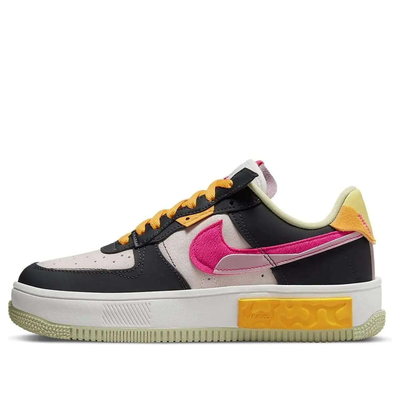 NIKE picture
