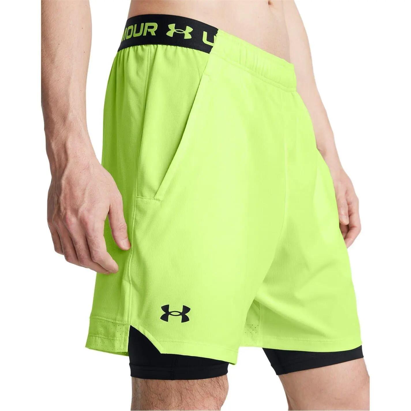 UNDER ARMOUR picture