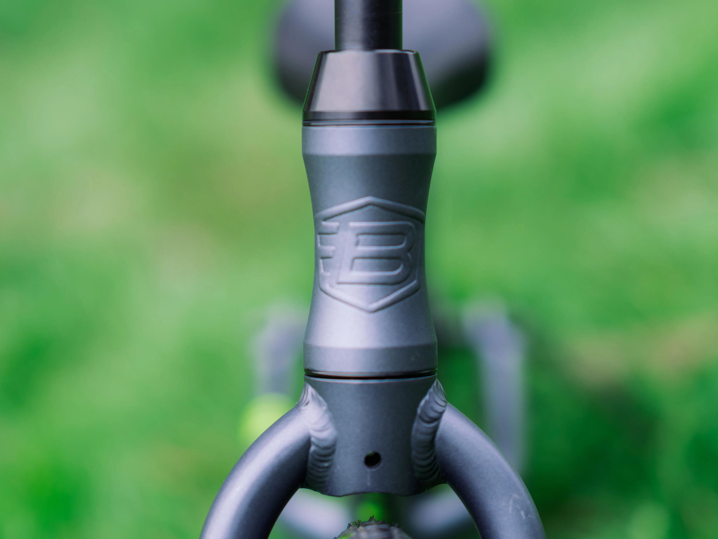 Bicicleta de equilibrio Batch para niños de 12 pulgadas, negra 10/13