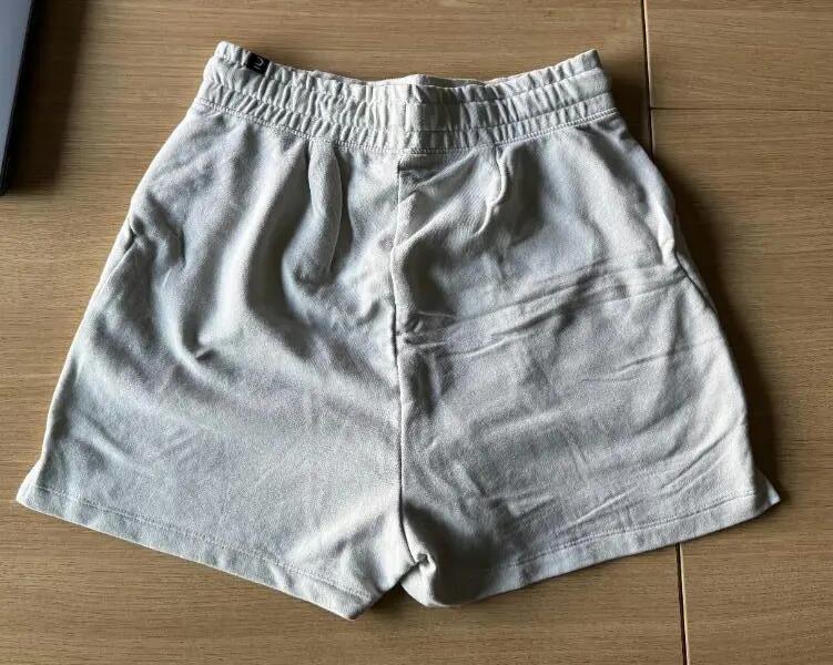 Tussen Particulieren - Fitness short voor dames 520 ecru 2/3