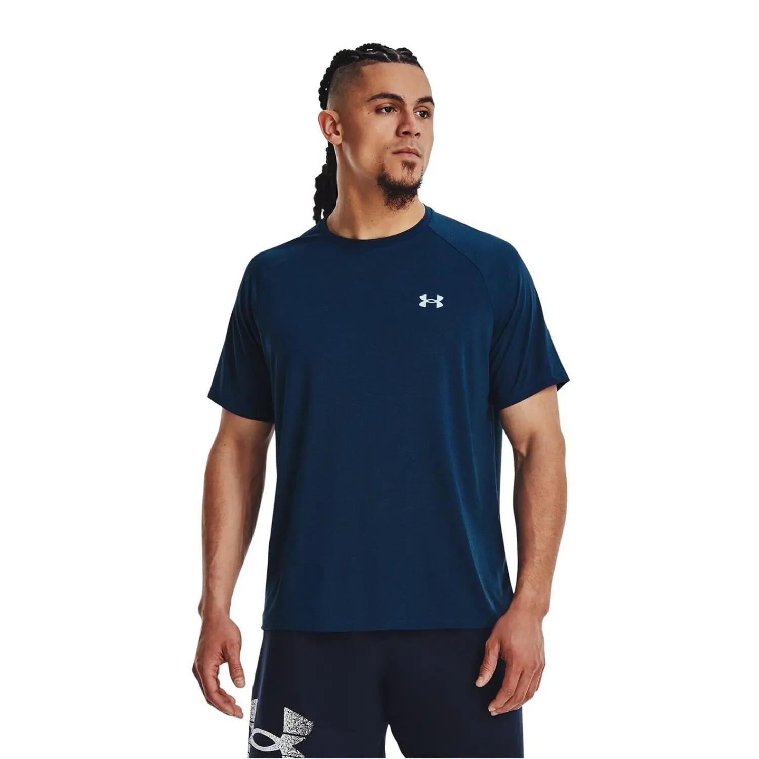 UNDER ARMOUR picture