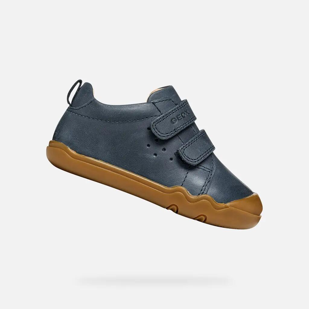 bleu navy / bleu marine.