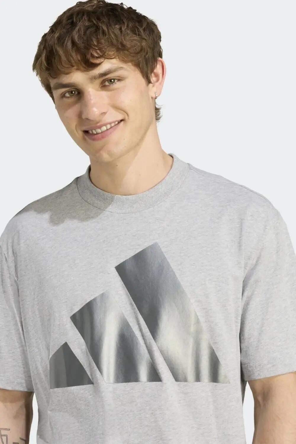 Adidas Essentials Camiseta de Vacaciones 4/4