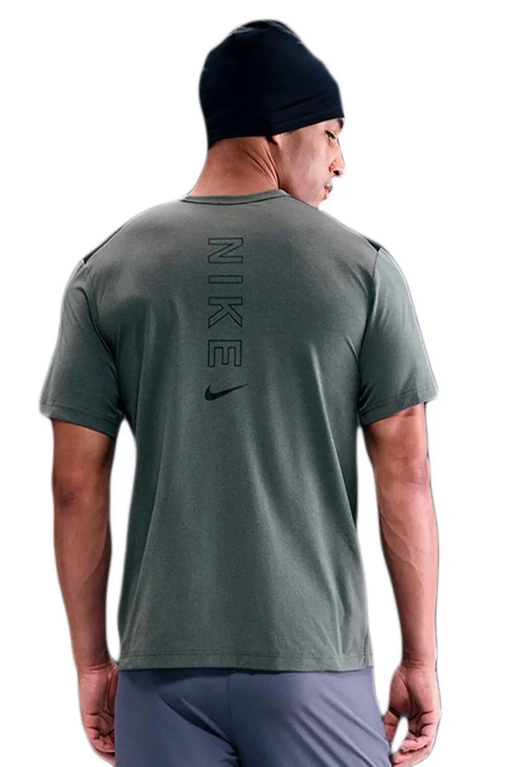 Camiseta Nike Sportswear Dri-FIT para hombre - Multicolor, L 4/4