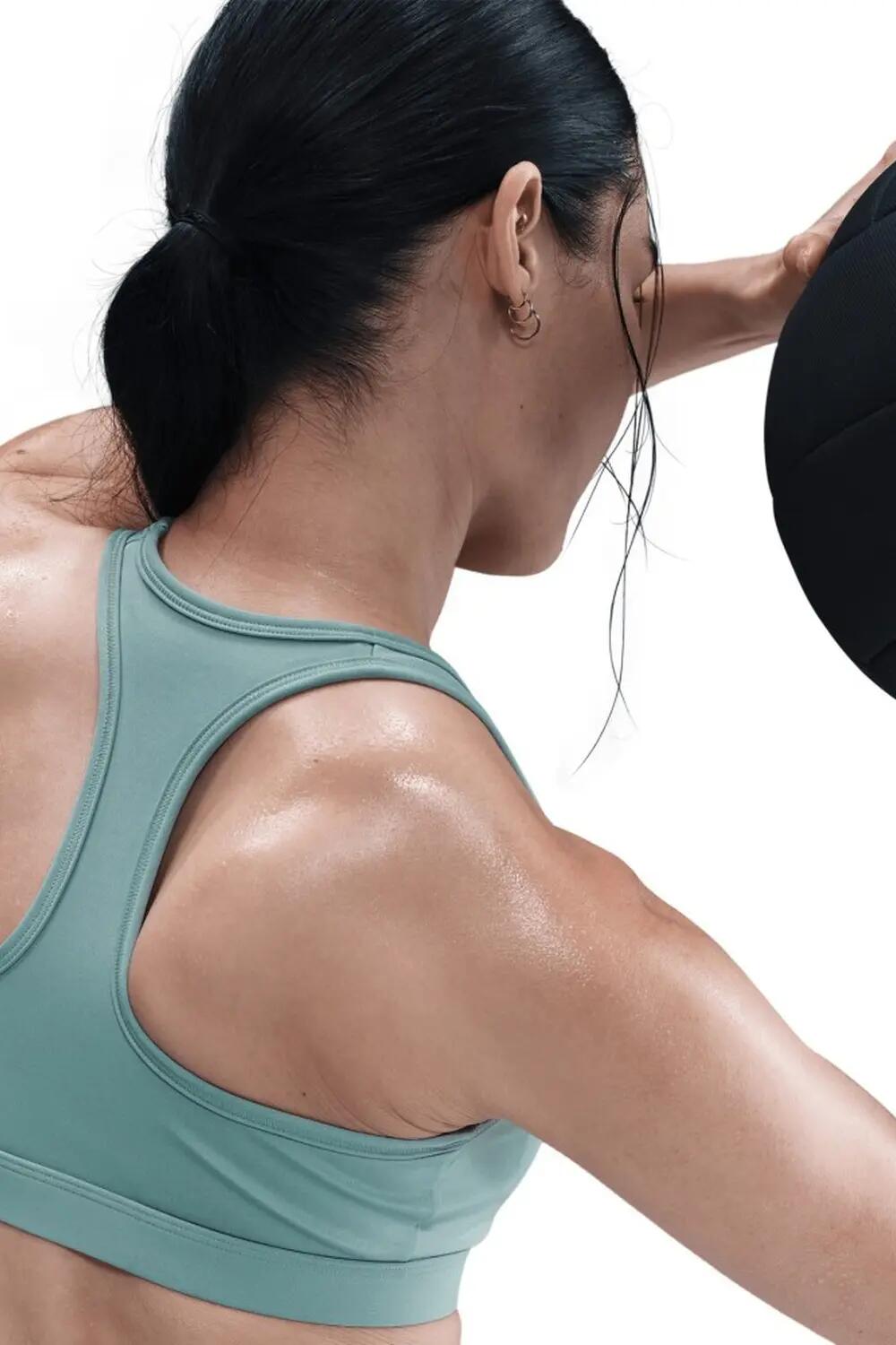 Sujetador deportivo de soporte medio Nike Swoosh para mujer 3/4