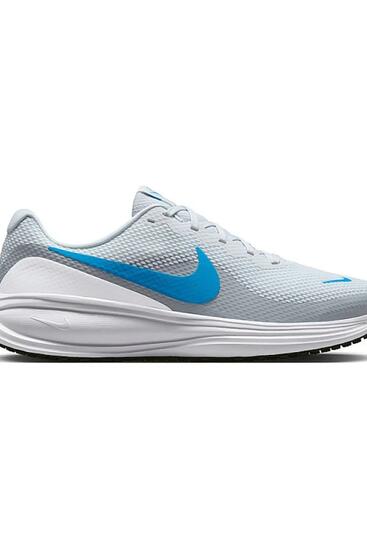 Nike Revolution 8
