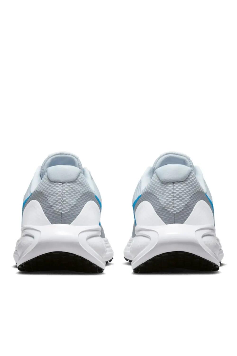 Nike Revolution 8 4/6