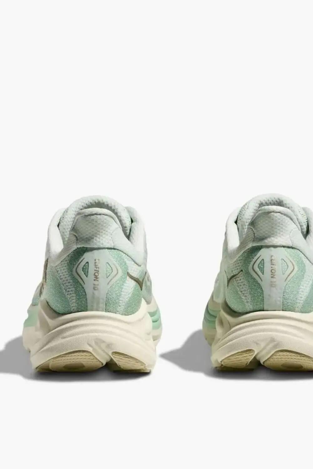 Hoka W Clifton 10 4/5