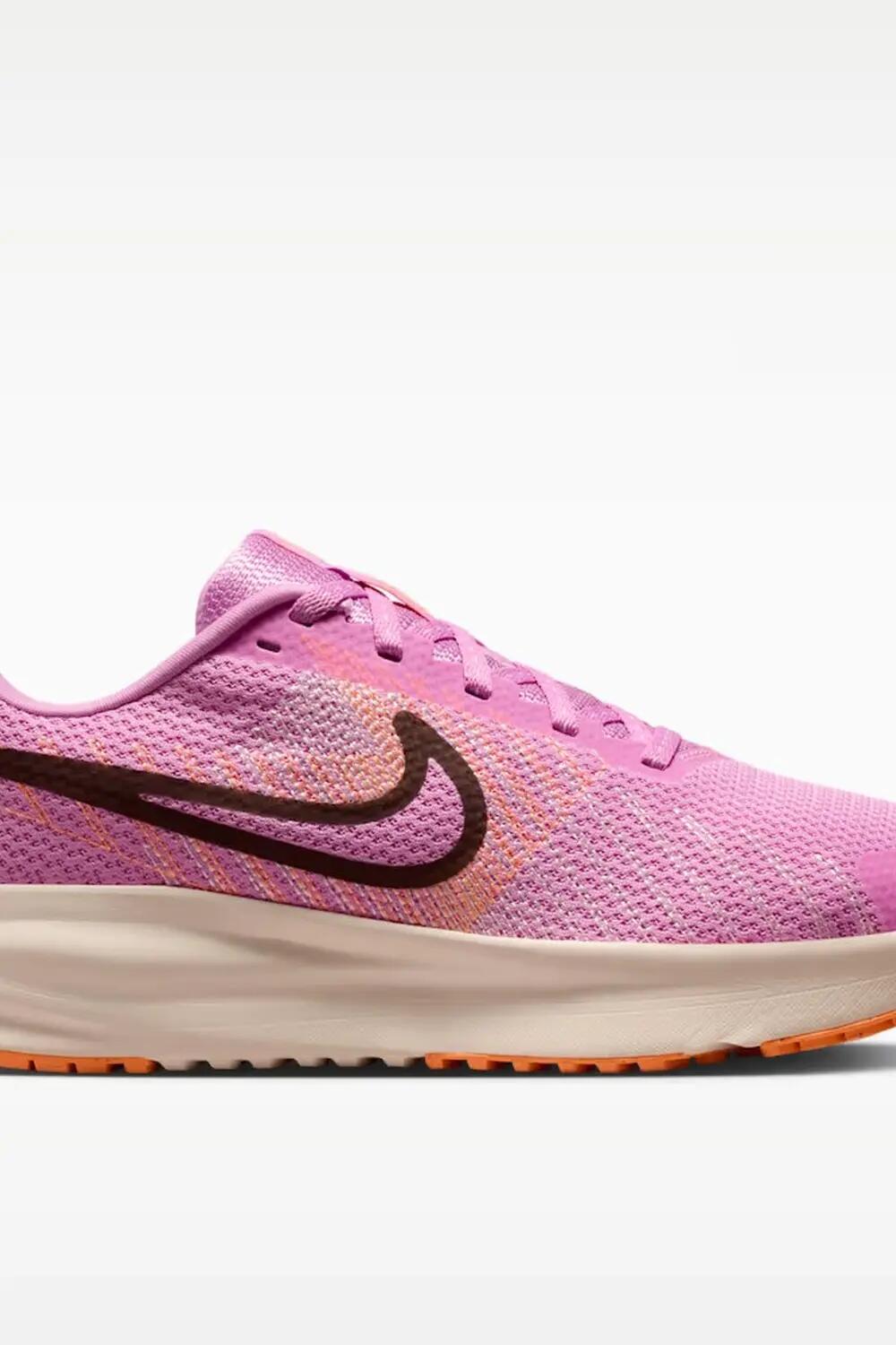 NIKE picture