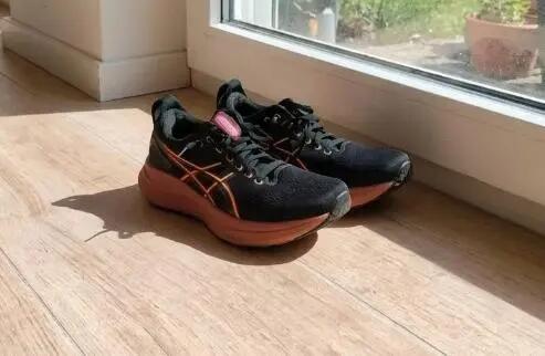 Tussen Particulieren - Asics Gel-Kayano 32 maat 42 2/4
