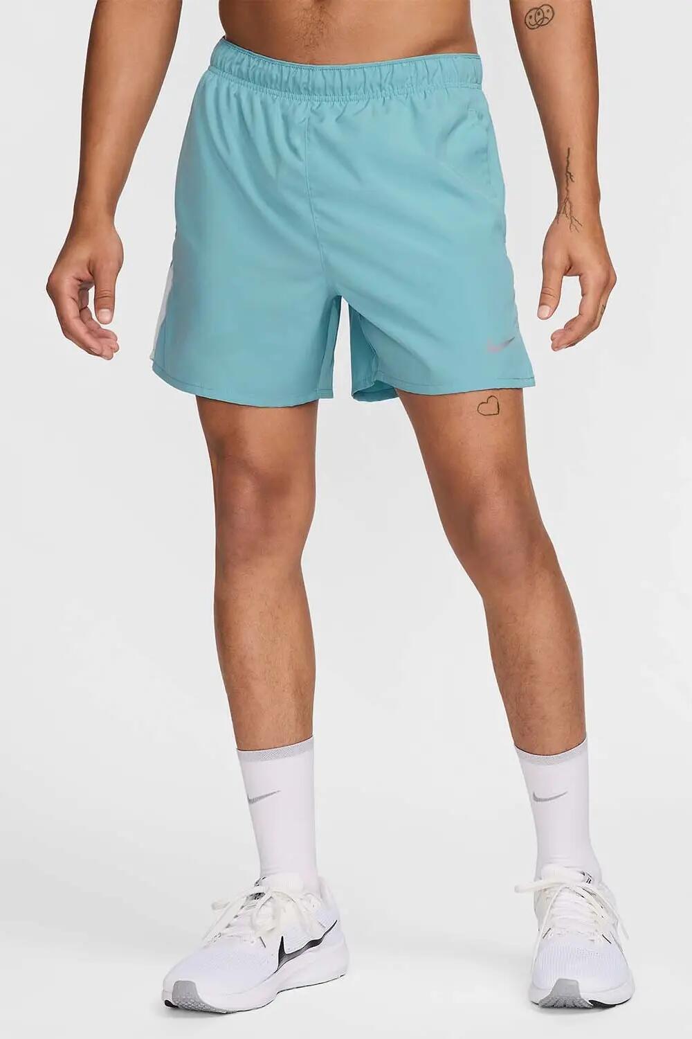 Pantalones cortos Nike Challenger Dri-FIT 5'' para hombre 3/4