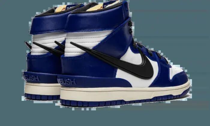 Chaussures - lifestyle - cuir montant - dunk ambush - royal blue 3/4