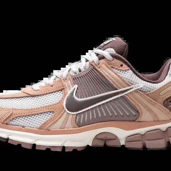Unisex - Running - Shoes - Zoom Vomero 5 - Dusted Clay