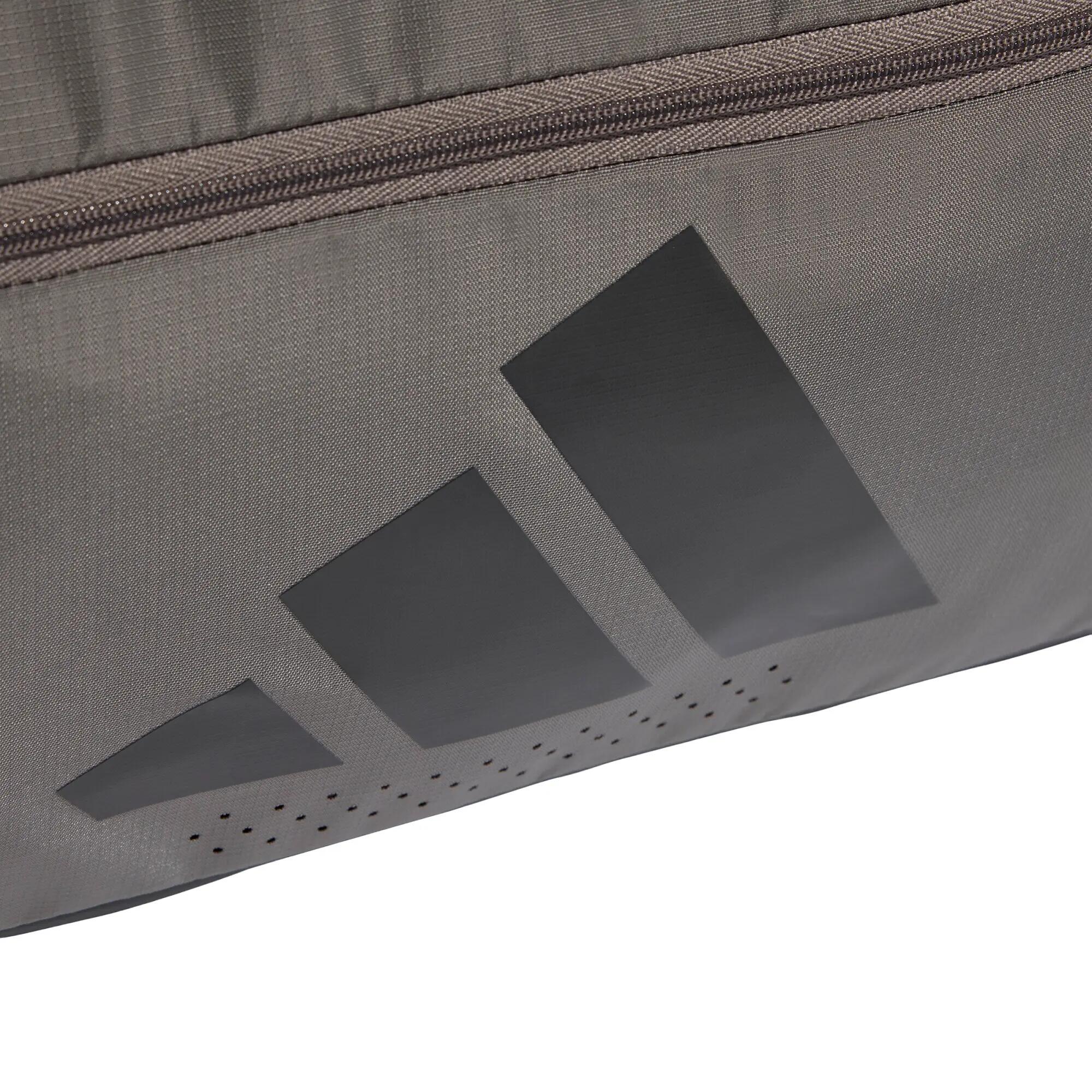 TRAINING DEFENDER DUFFLE BAG MEDIUM 11/12