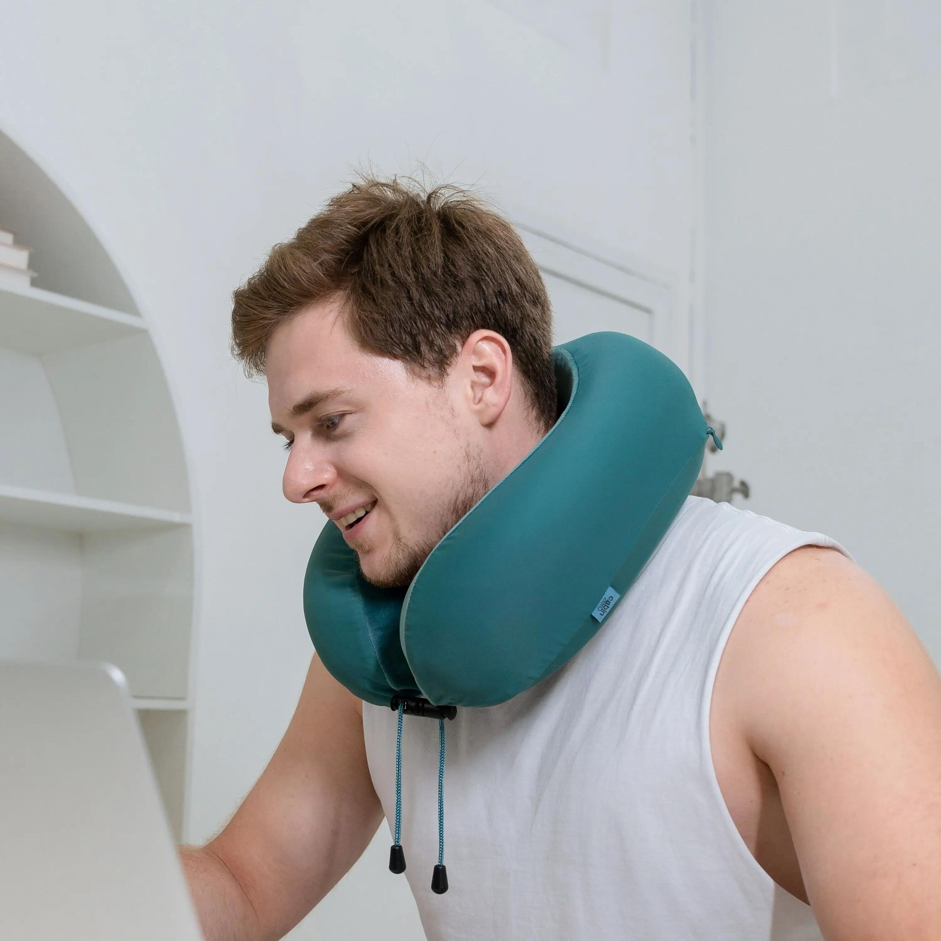 Poduszka turystyczna CabinZero Travel 8/12