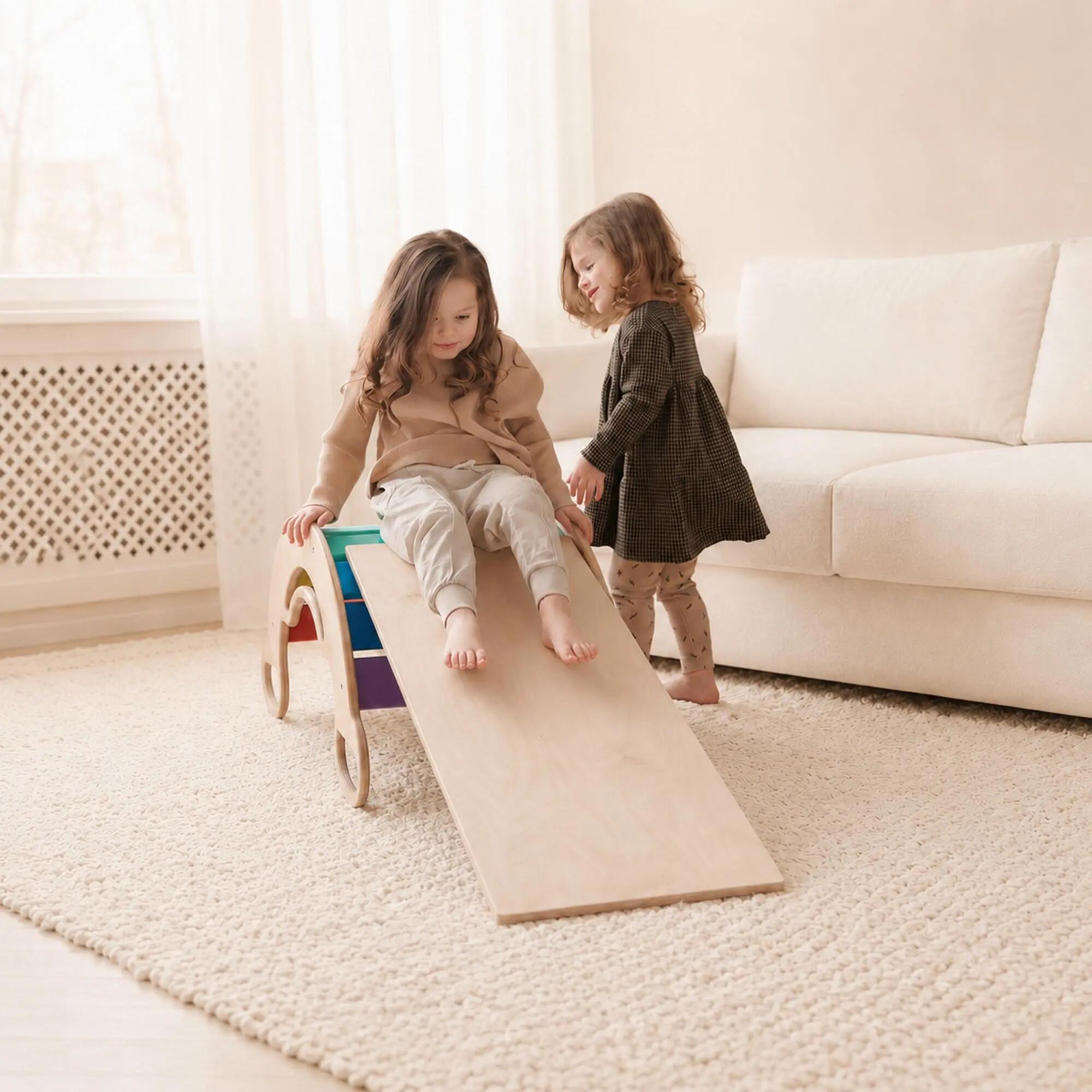 Montessori set s balanční houpačkou v pestrých barvách a oboustrannou deskou 5/8
