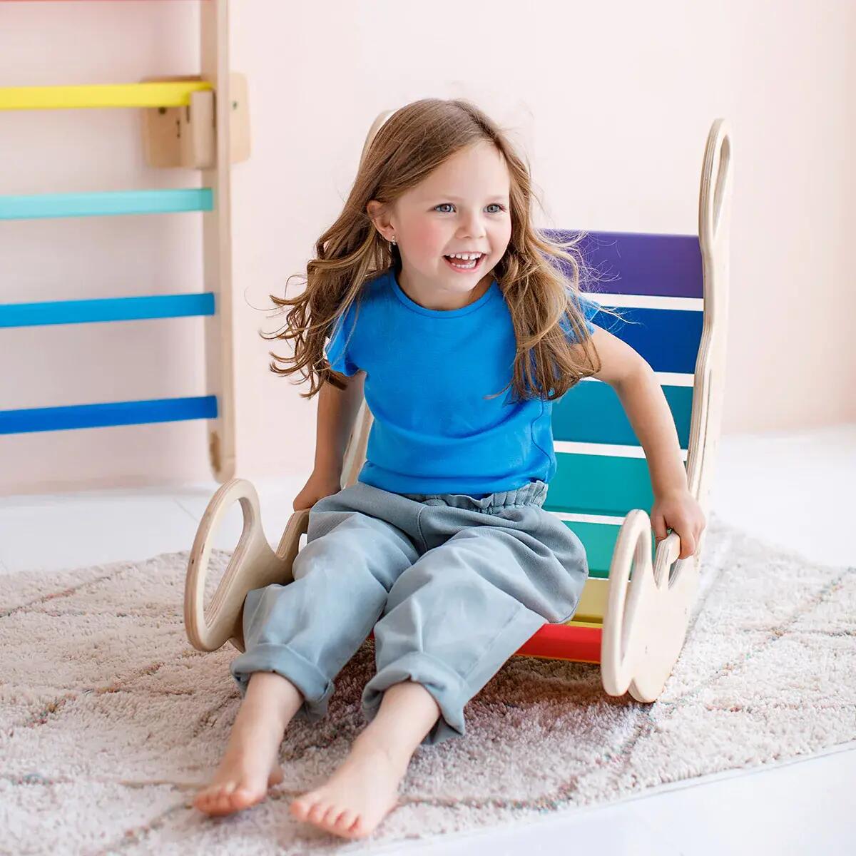 Dřevěná Montessori balanční houpačka – pestré barvy 4/10