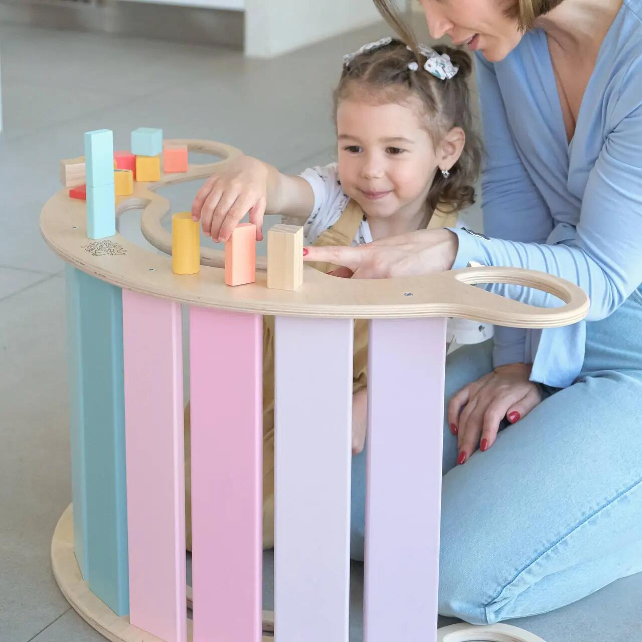 Dřevěná Montessori balanční houpačka – pastelové barvy 5/10