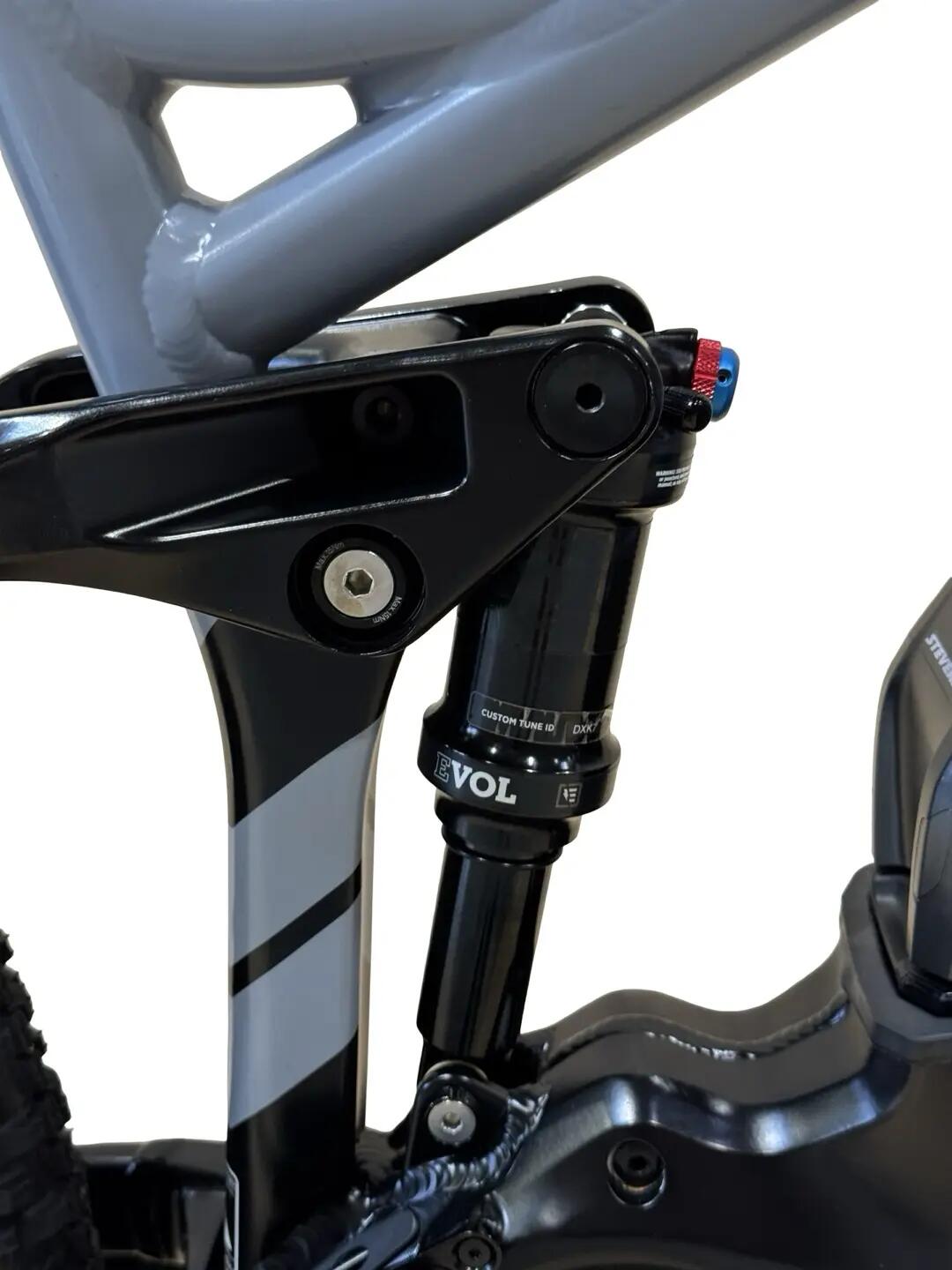 Segunda vida - Bicicletas E- montanha Stevens E-Sledge XT - Como novo  10/14