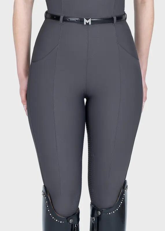 gris oscuro