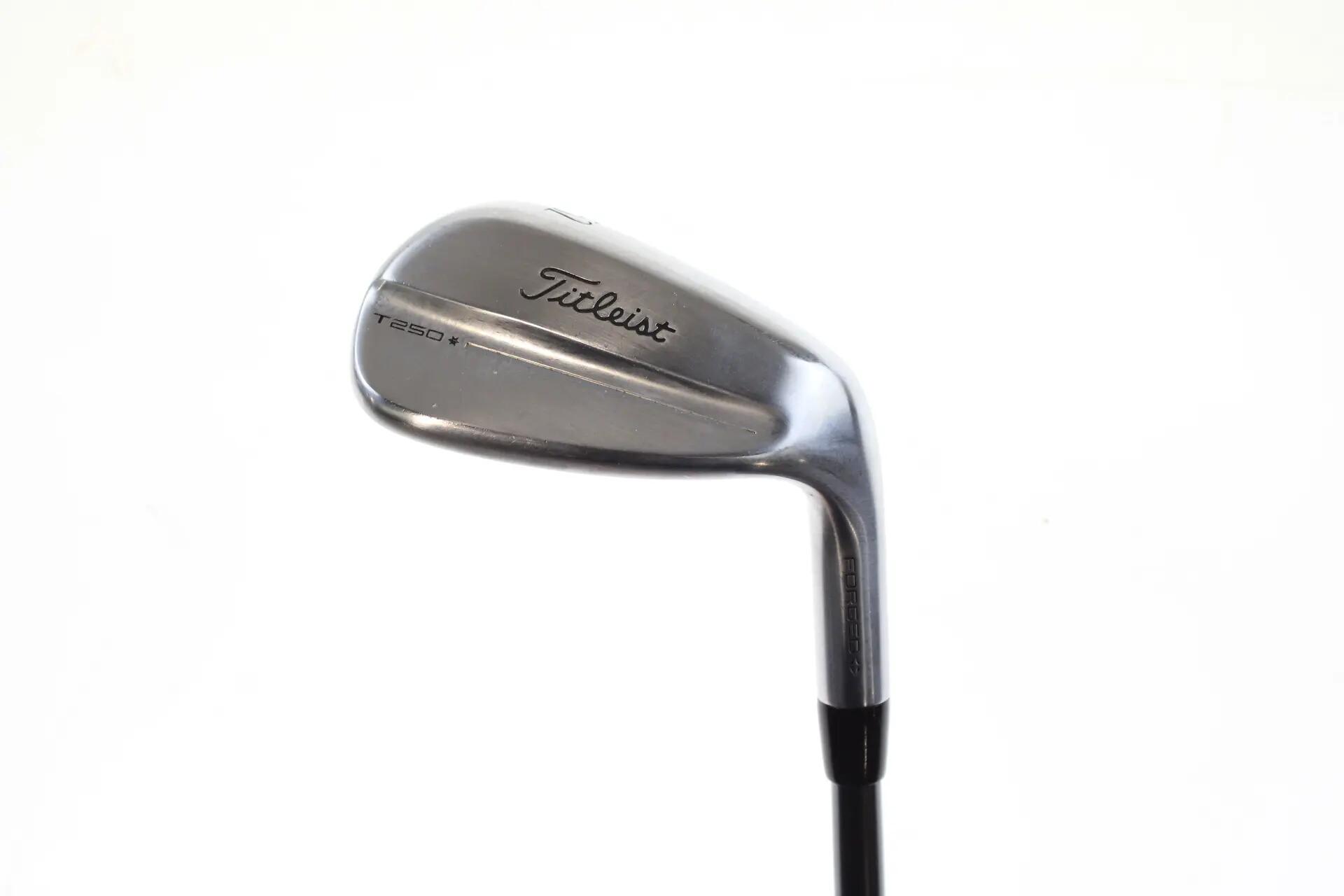 TITLEIST picture