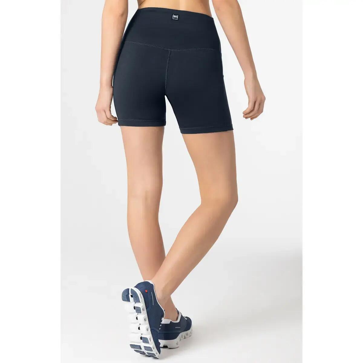 Short femme super.natural Liquid Flow 5/5