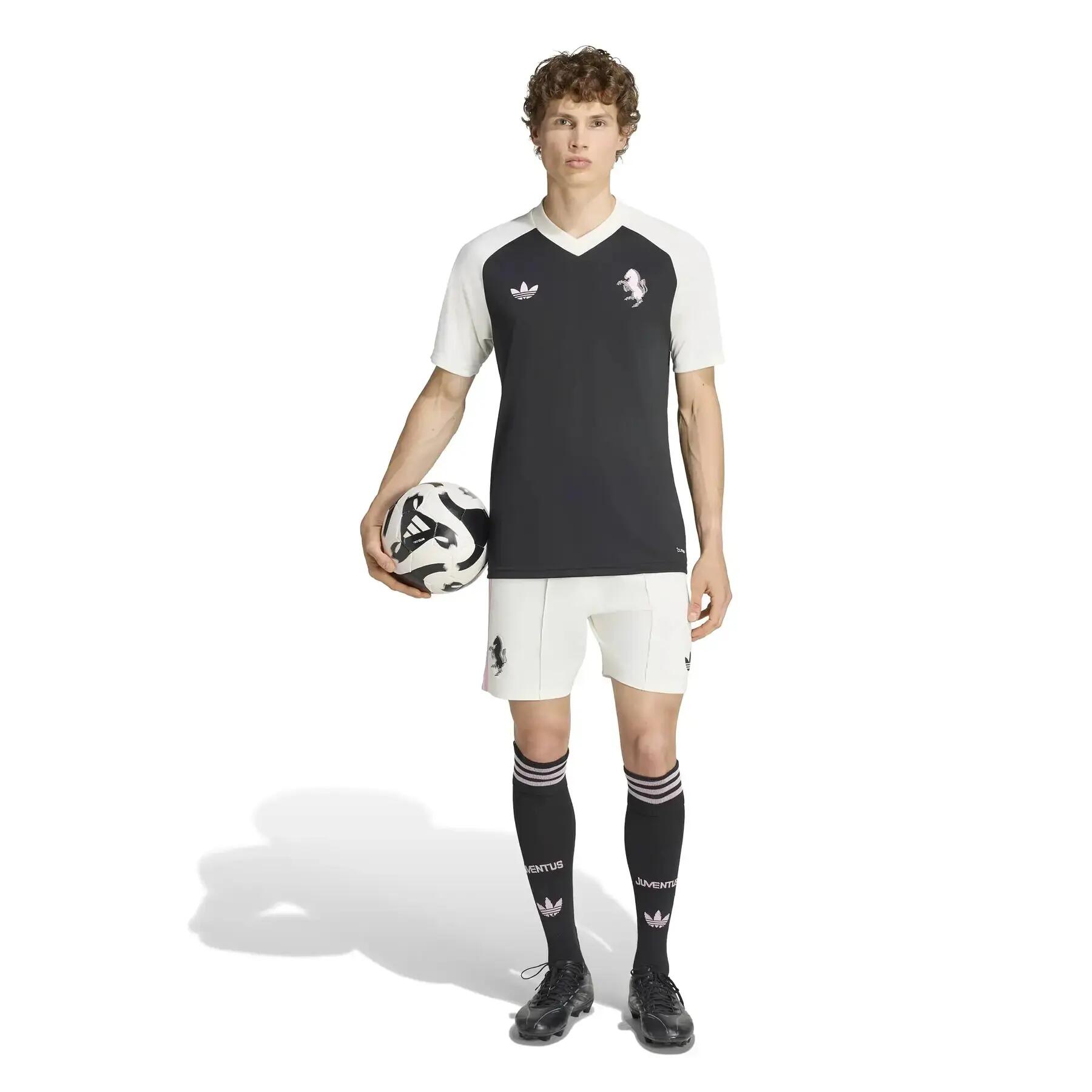 Koszulka prematch Juventus Turyn 2026/27 3/7