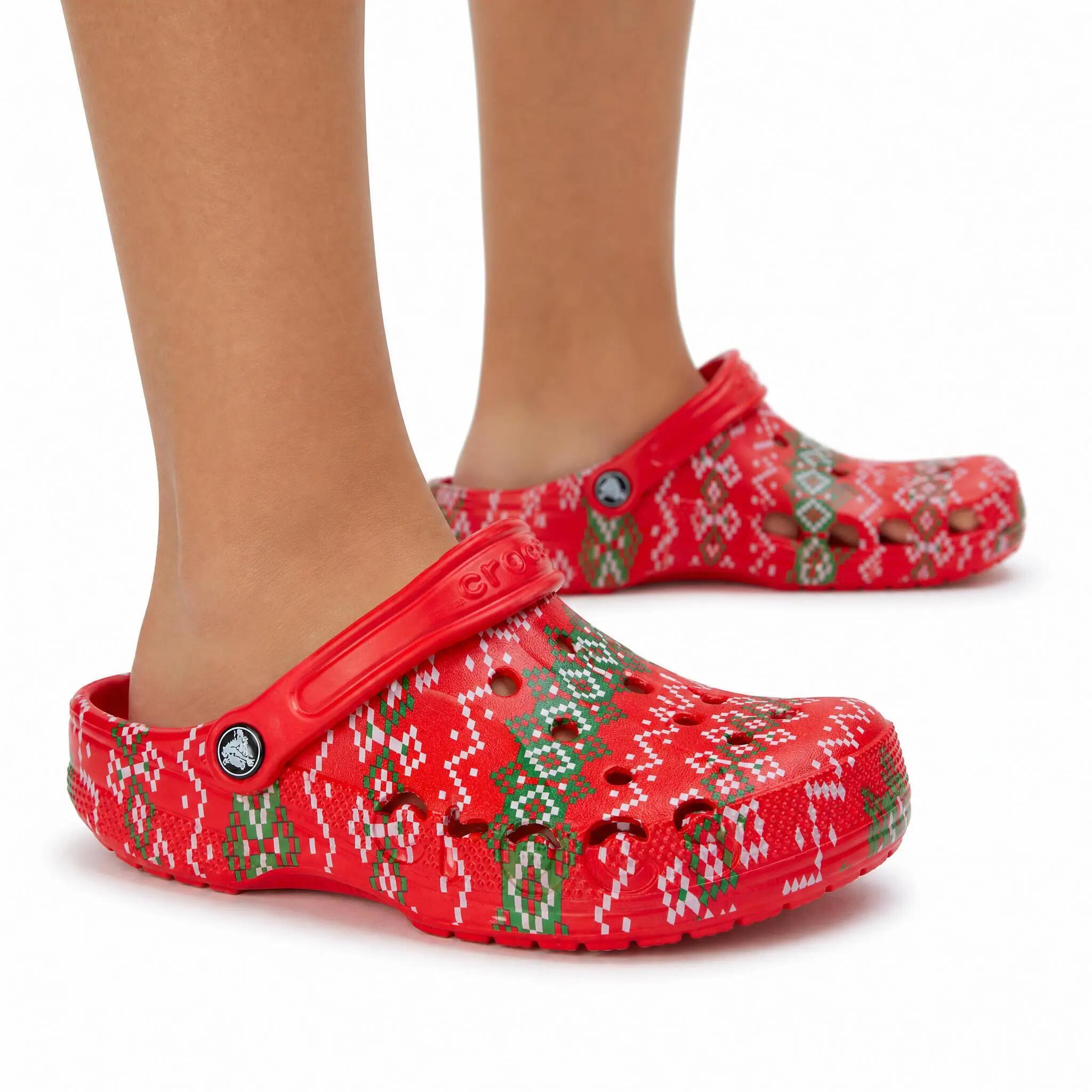 Klapki chodaki Crocs BAYA HOLIDAY GRAPHIC CLOG 6/7