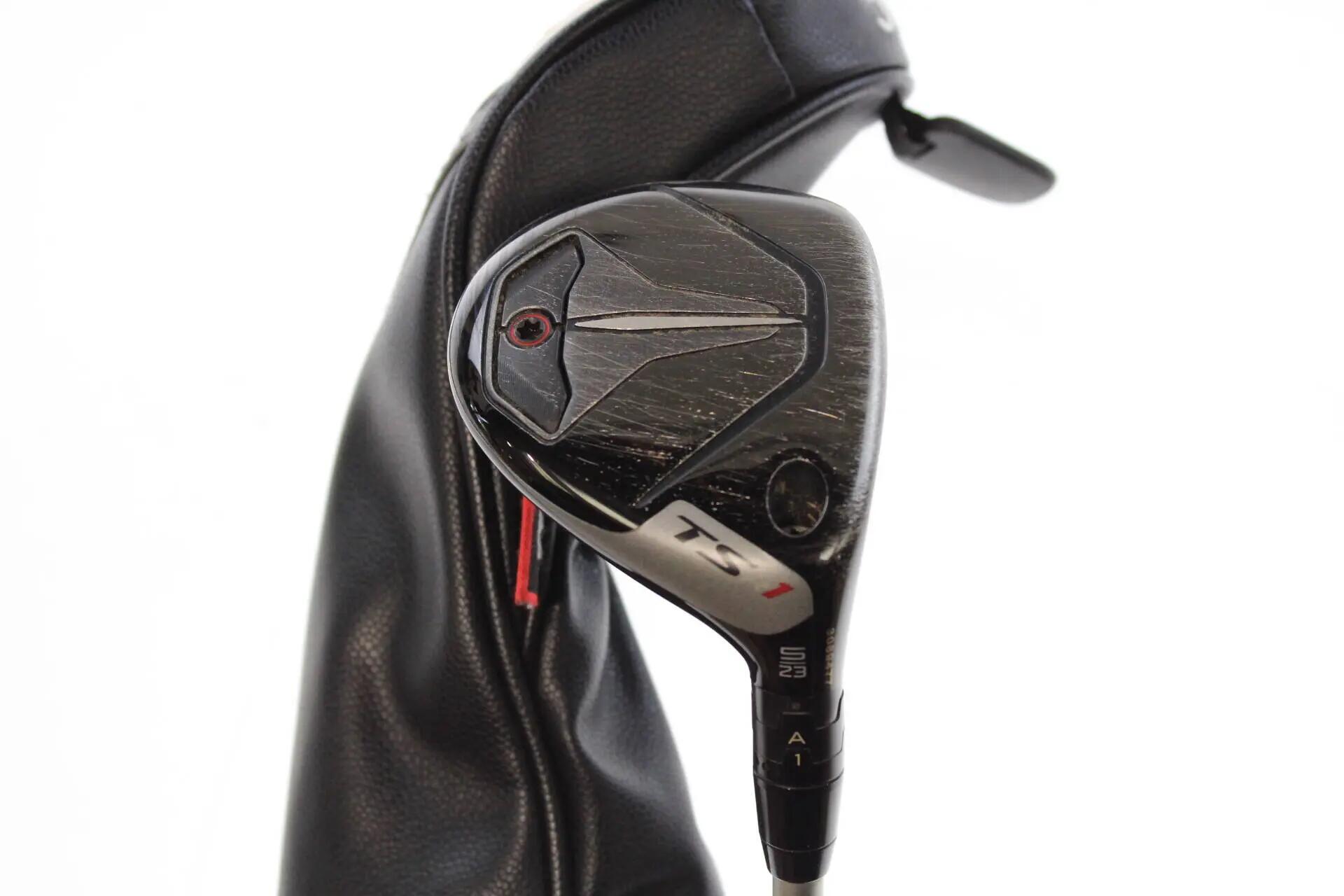 TITLEIST picture