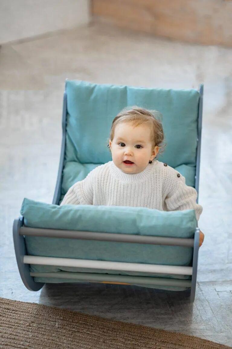Fauteuil à bascule en bois Moon blanc et gris 6/7