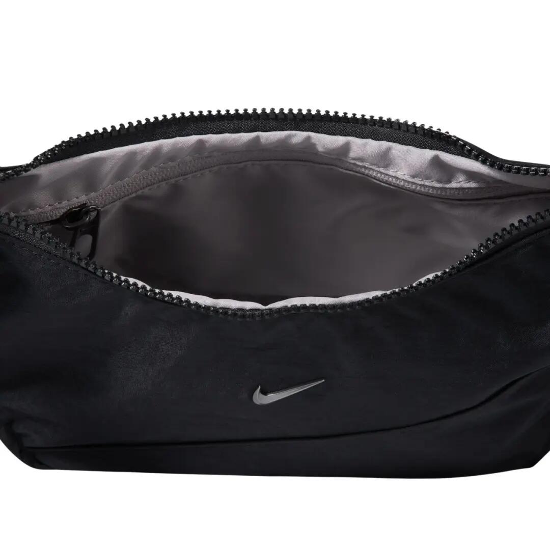 torebka torba listonoszka sportowa na ramię nike aura hq4370 013 4/6