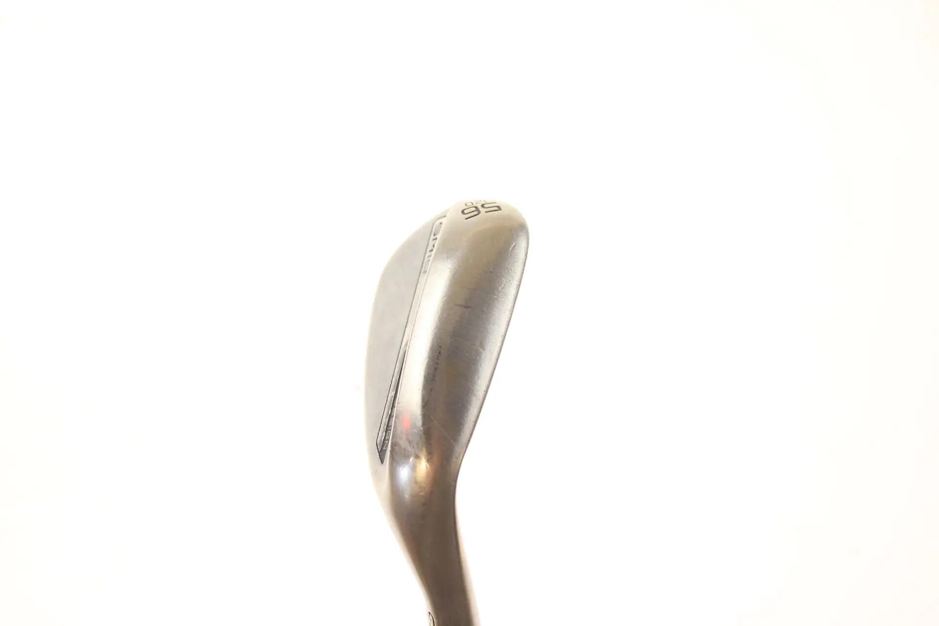 Seconde vie - Titleist Vokey SM10 Nickel D-Grind RH 56-deg Wedge - Sufficient 2/5