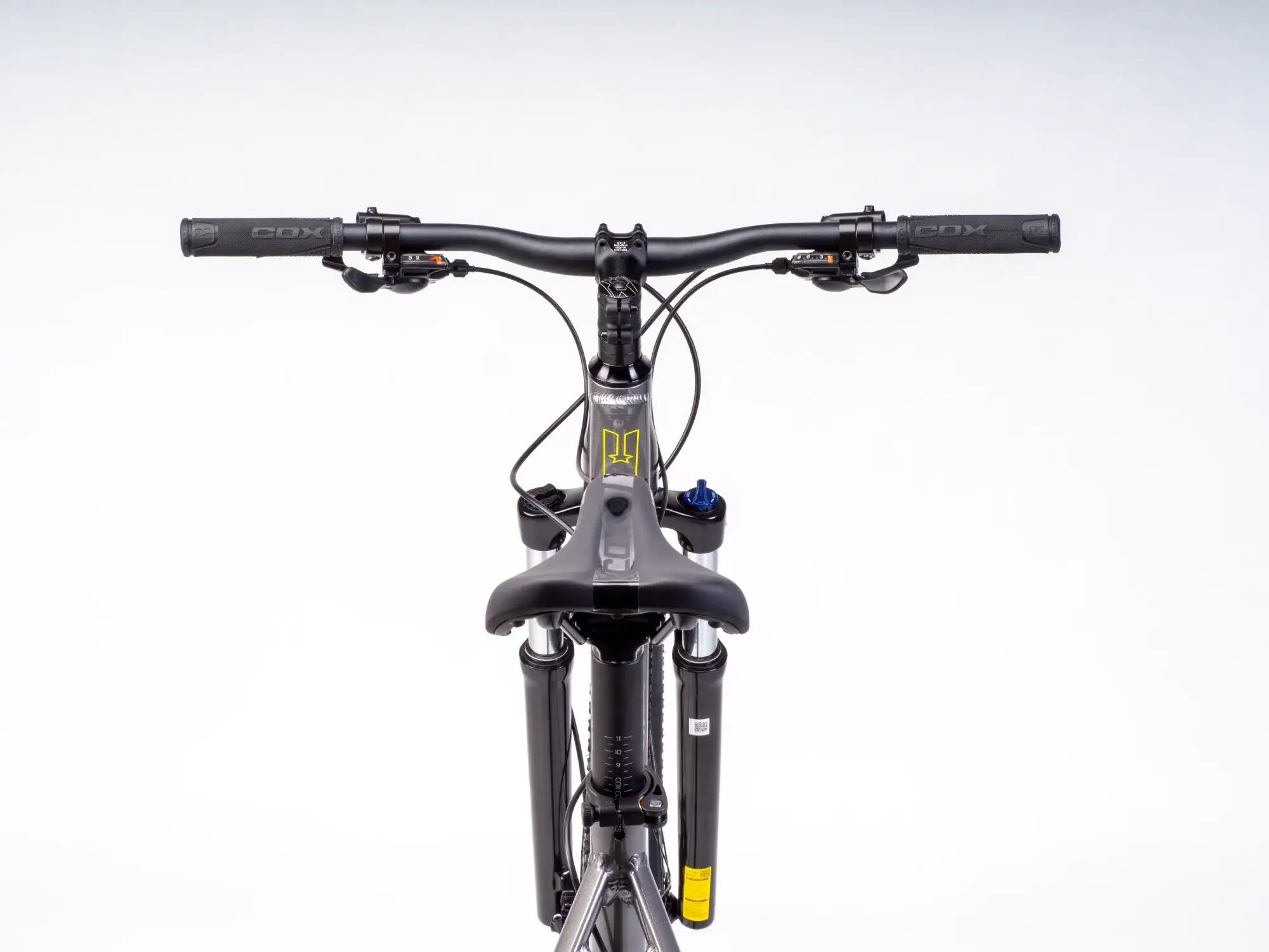 Robustes 29-Zoll-Hardtail mit Shimano-Antrieb, hydraulischen Scheibenbremsen und 8/13
