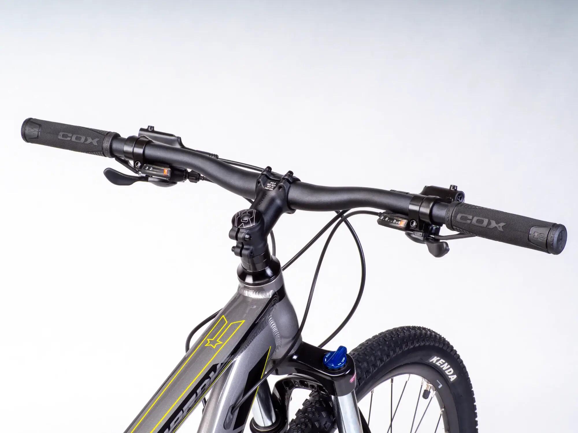 Robustes 29-Zoll-Hardtail mit Shimano-Antrieb, hydraulischen Scheibenbremsen und 7/13