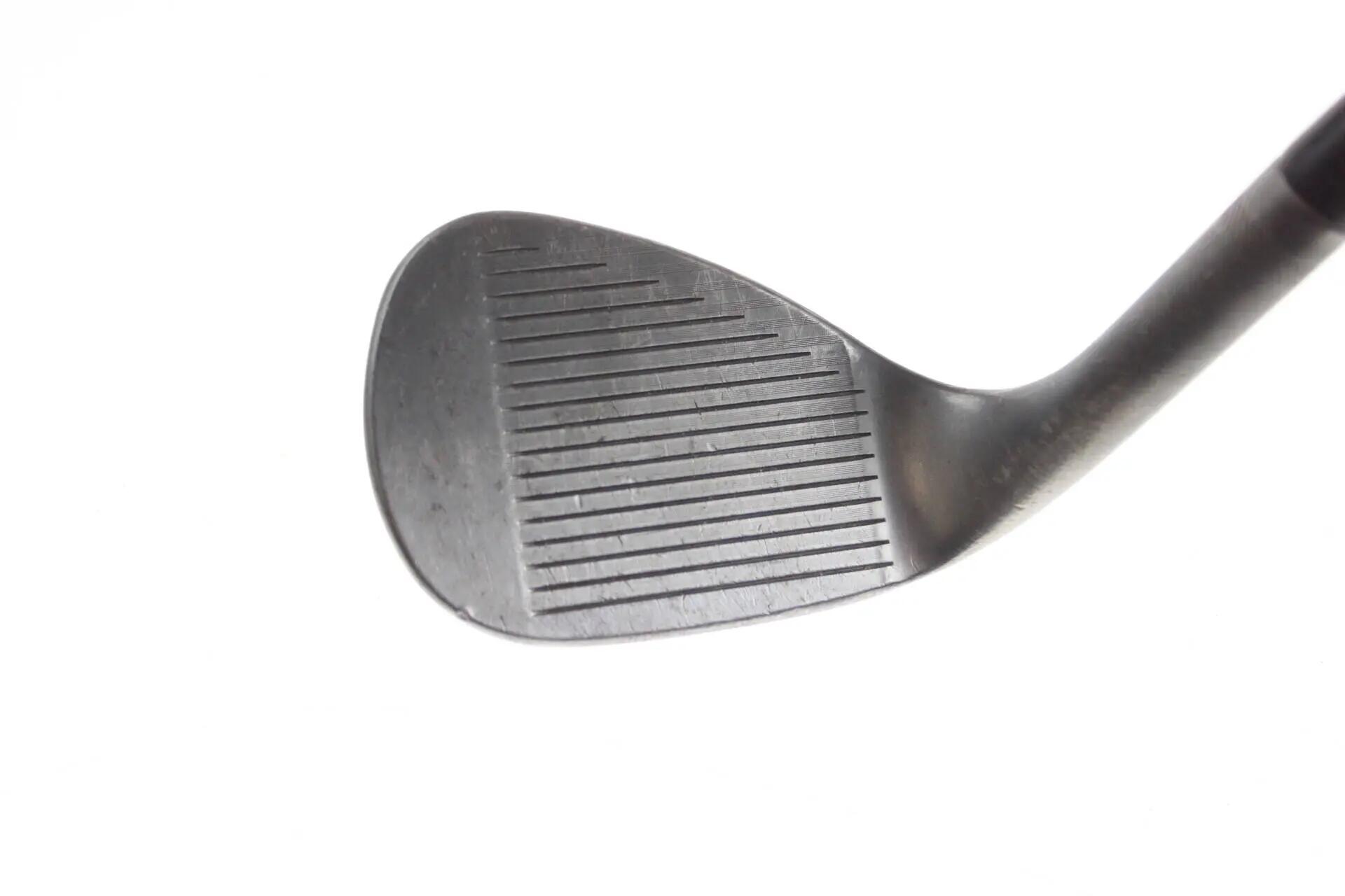 Seconde vie - Titleist Vokey SM7 Jet Black S Grind RH 58-deg Wedge - Sufficient 3/6