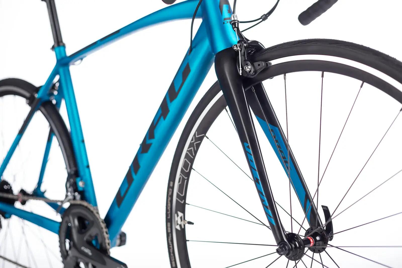 Drag Volta 3.0 Rennrad – Shimano Claris 2x8, Carbon-Gabel, Aluminiumrahmen 6/8