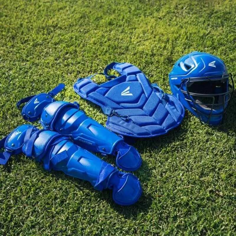 Easton BKMG3KITY Black Magic 3.0 Youth Catcher's Set M Black 2/5