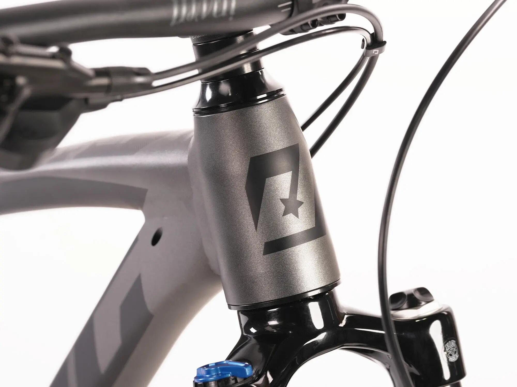 Vielseitiges Trail-XC-Mountainbike mit leichtem Aluminiumrahmen, 120-mm-Luftfede 3/6