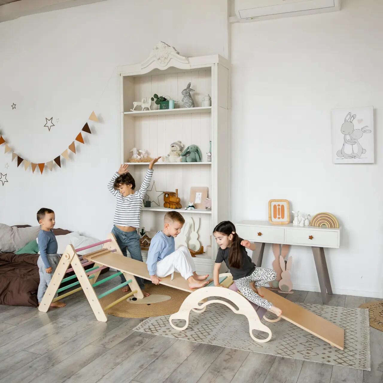 Velký Montessori set 5 v 1: pastelový Pikler i houpačka, 2 desky a polštář 5/9