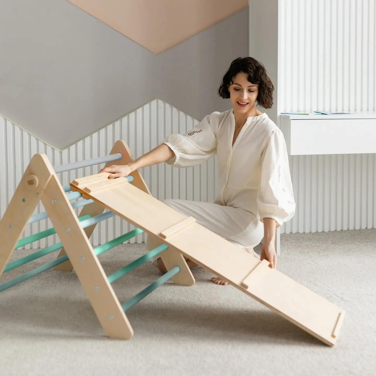 Montessori set: mátový Piklerův trojúhelník a oboustranná deska 4/9