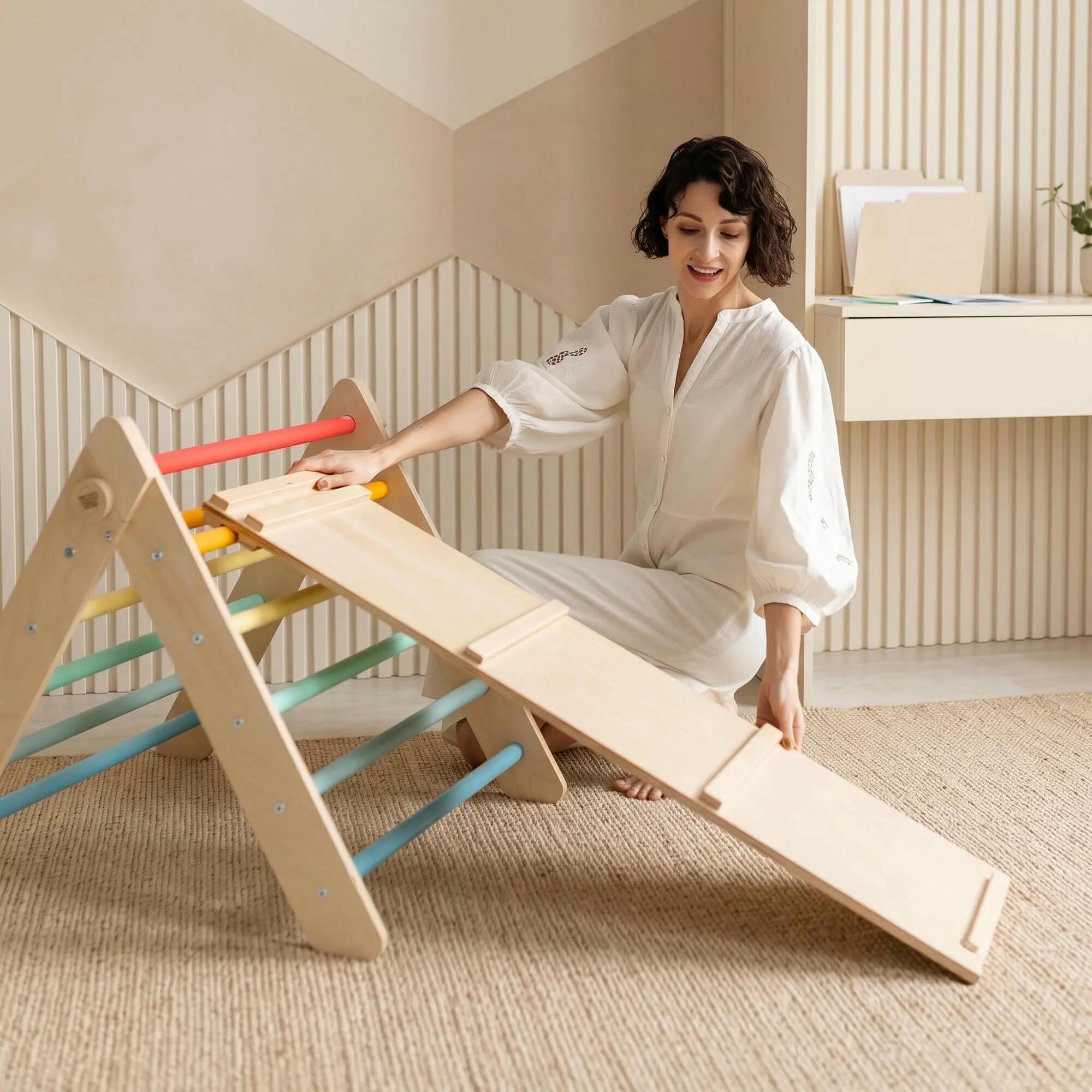 Velký Montessori set 4 v 1: pestrý Piklerův trojúhelník, houpačka a 2 desky 6/7