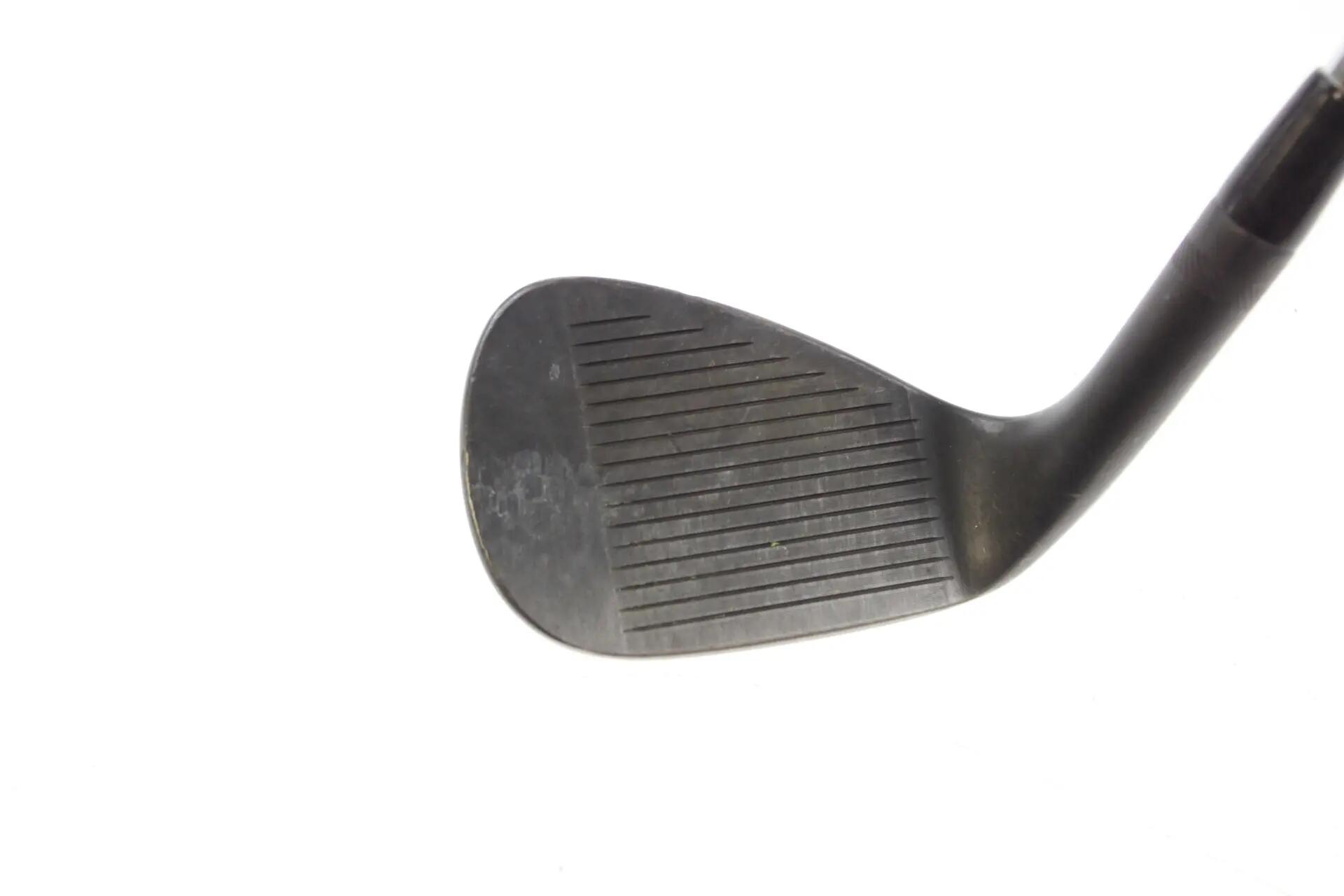 Seconde vie - Titleist Vokey SM7 Jet Black F Grind RH 50-deg Wedge - Good 3/5