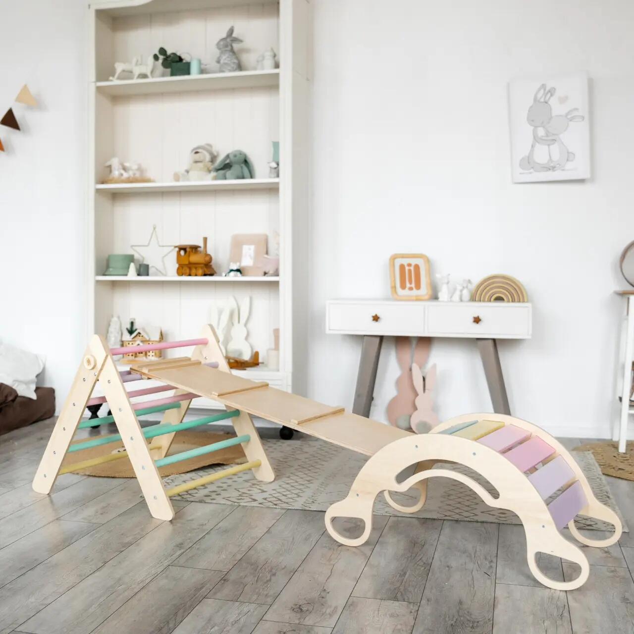 Montessori set 4 v 1: pastelový Pikler i houpačka, deska a měkký polštář 8/8