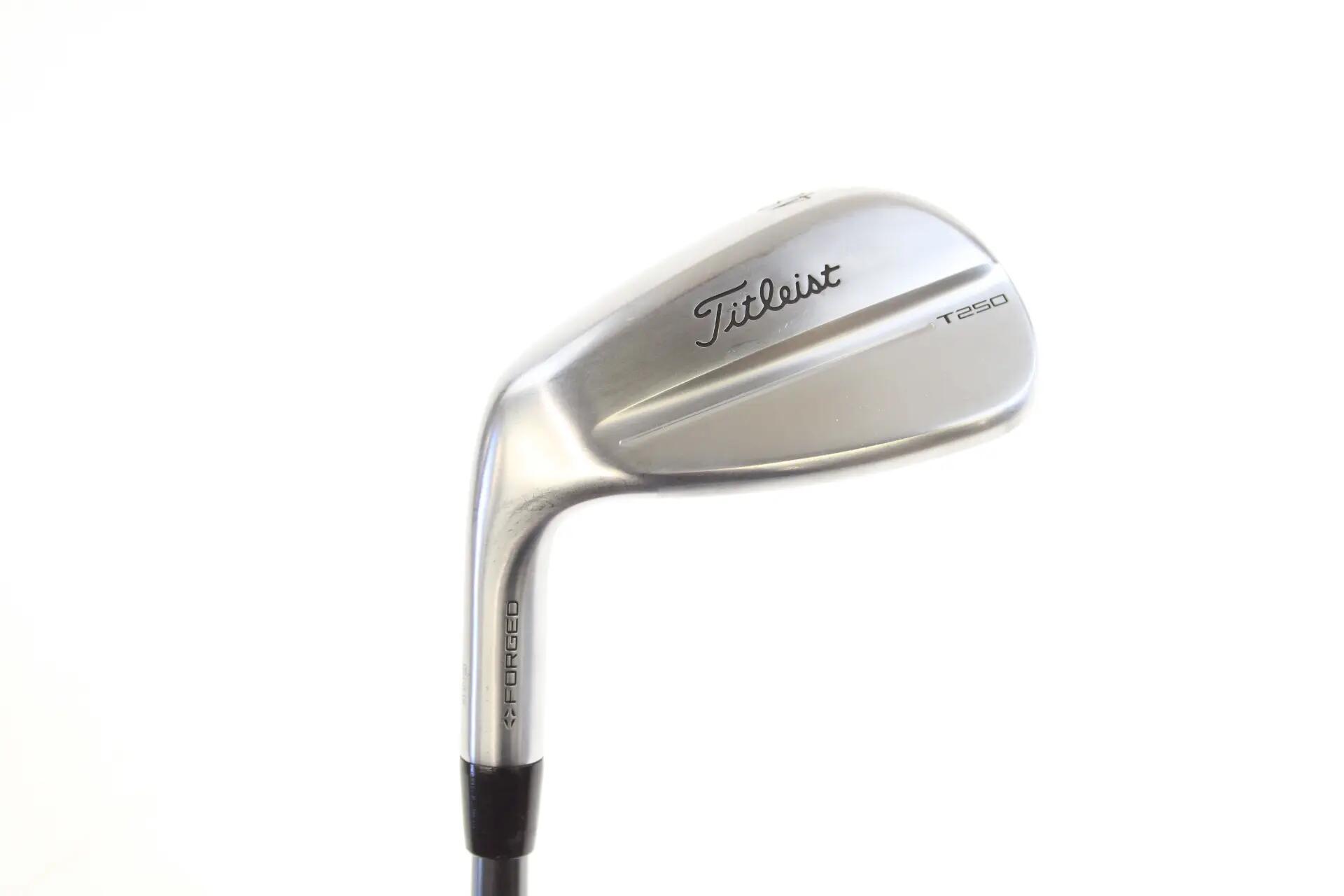 TITLEIST picture