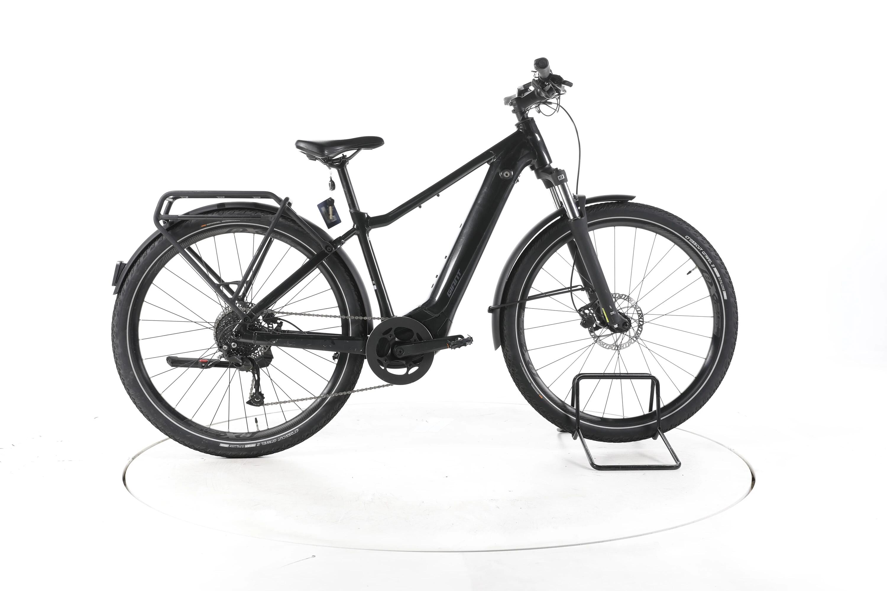 Tweedehands - Giant Explore E+ 2 Trekking E-Bike - Zeer goed 1/7