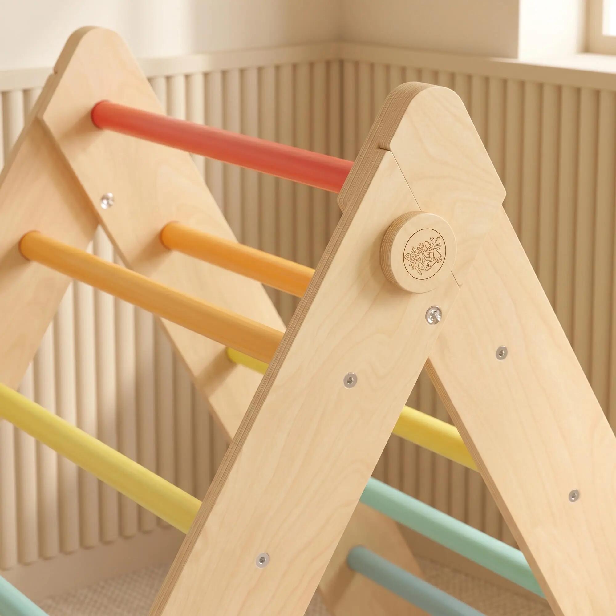 Montessori set: pestrý Piklerův trojúhelník a oboustranná deska 7/9