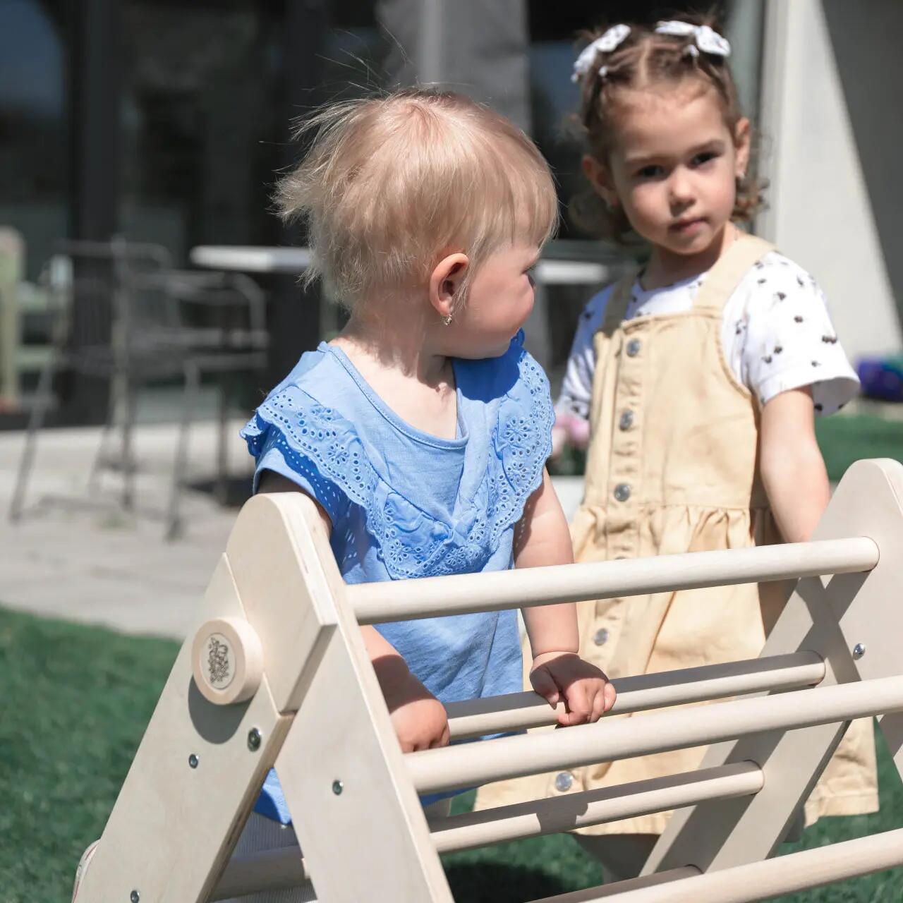 Dřevěný Montessori Piklerův trojúhelník – přírodní provedení 6/9