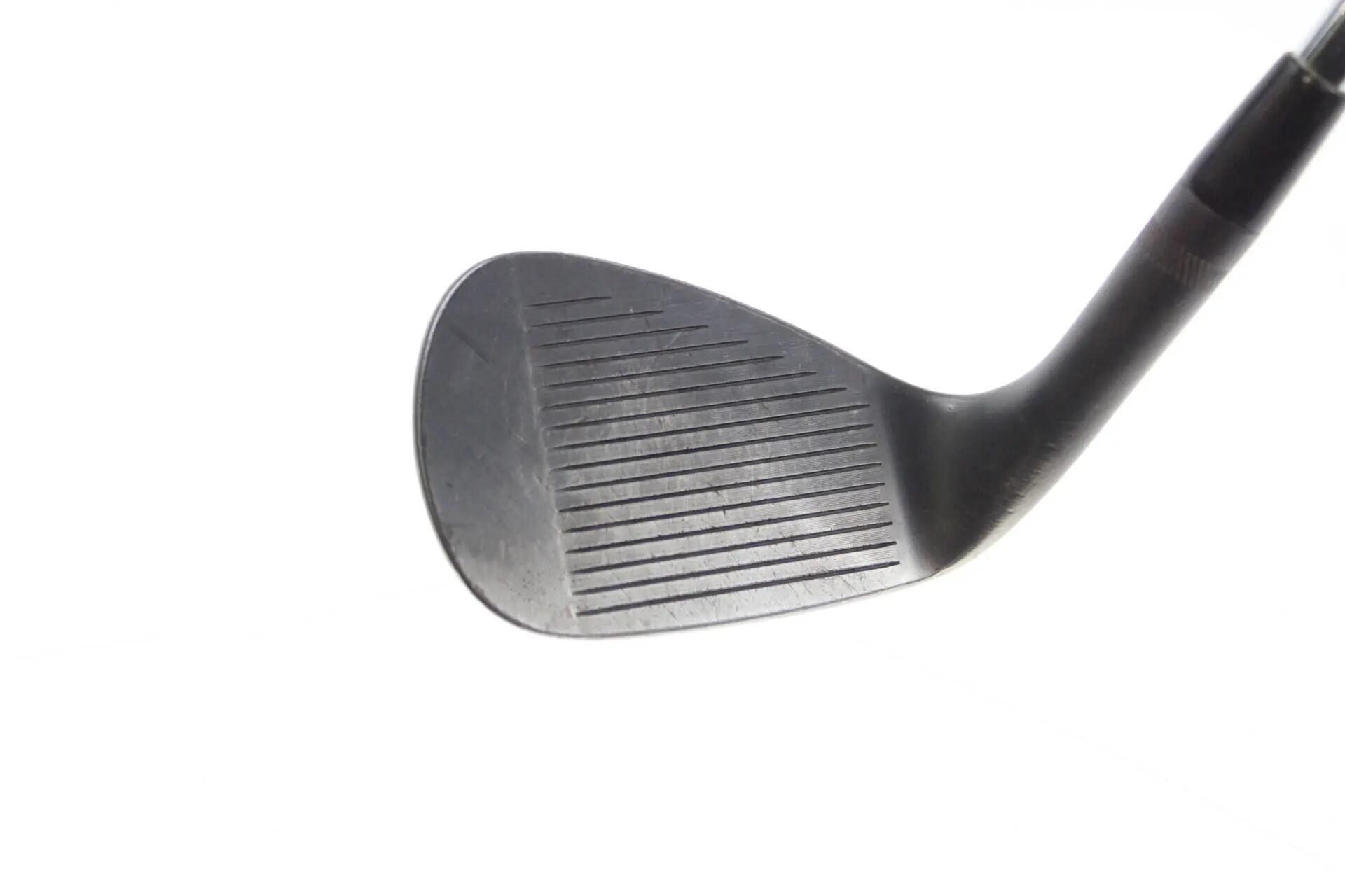 Seconde vie - Titleist Vokey SM8 Jet Black F Grind RH 50-deg Wedge - Sufficient 3/6